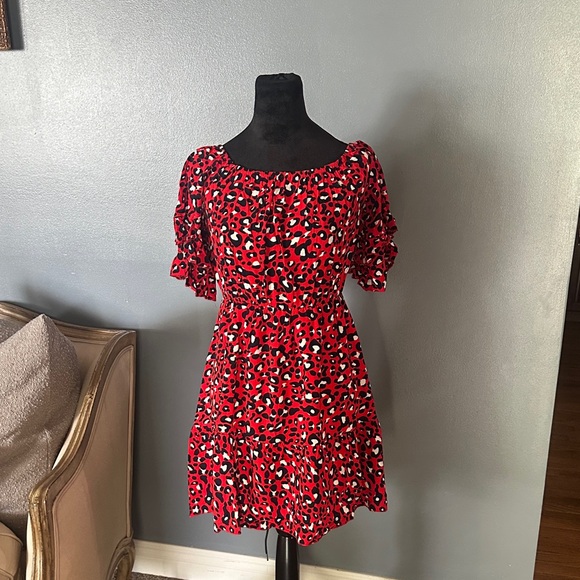 Red On or Off-Shoulder Leopard Print Dress - Picture 2 of 4